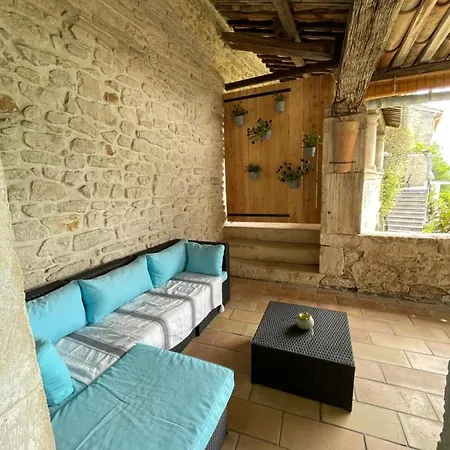 Mas Des Trois Citernes Holiday home Saint-Jean-de-Maruejols-et-Avejan