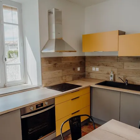 Holiday home Mas Des Trois Citernes