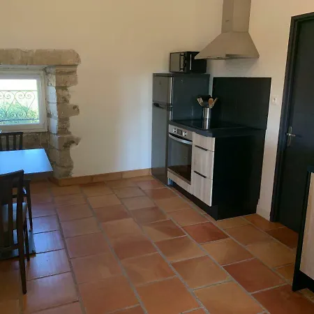 Mas Des Trois Citernes Holiday home Saint-Jean-de-Maruejols-et-Avejan